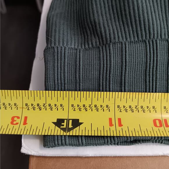 Sport Bra Olive Green Size Small Ribbed Band Adjustable Straps Padded - Picture 6 of 6